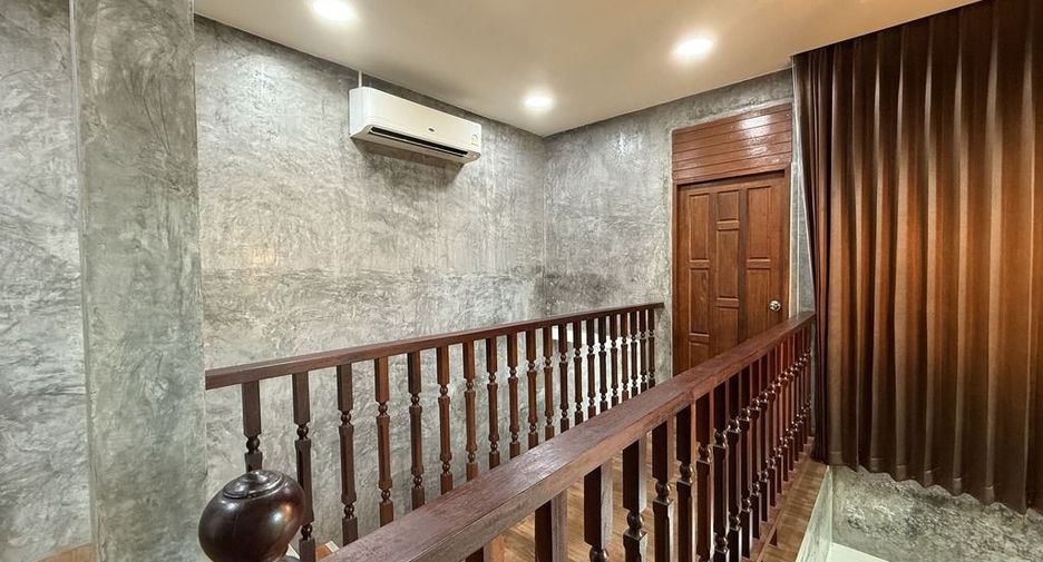 For rent 2 bedrooms villa in Mueang Krabi, Krabi