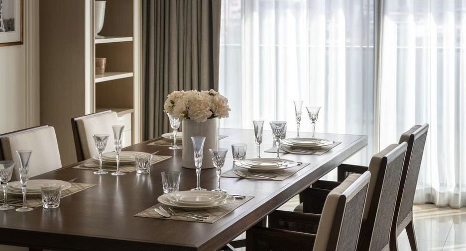 For sale 2 bed condo in Khlong San, Bangkok