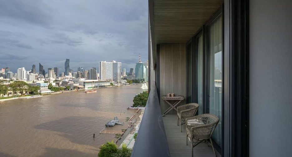 For sale 2 bed condo in Khlong San, Bangkok