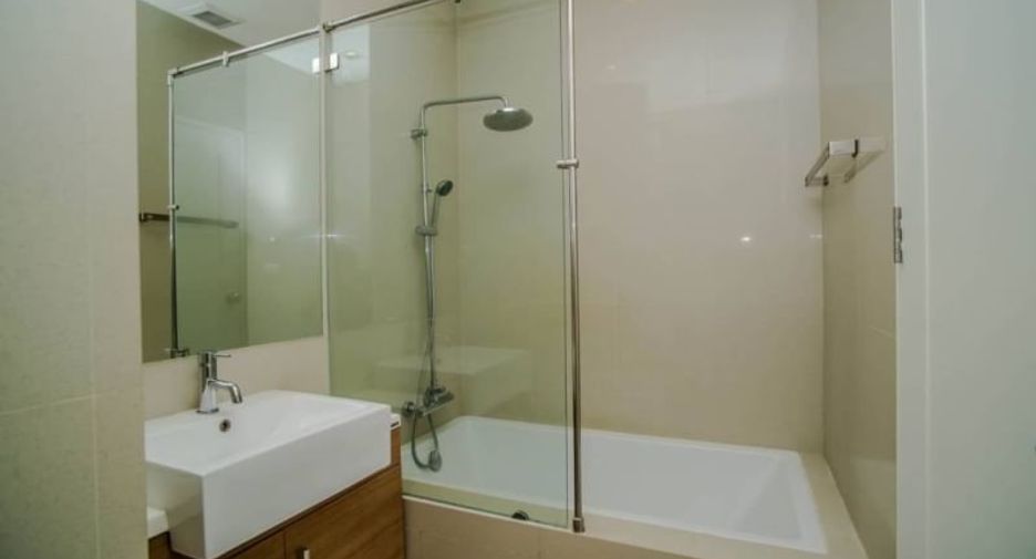 Wohnung zur Miete und zum Kauf mit 2 Zimmer in Khlong Toei, Bangkok