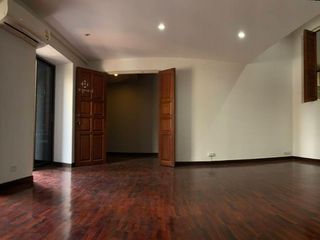 For rent 6 ベッドルーム townhouse in Pathum Wan, Bangkok