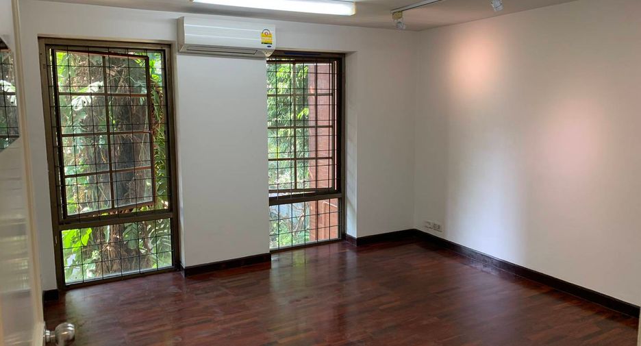 For rent 6 ベッドルーム townhouse in Pathum Wan, Bangkok