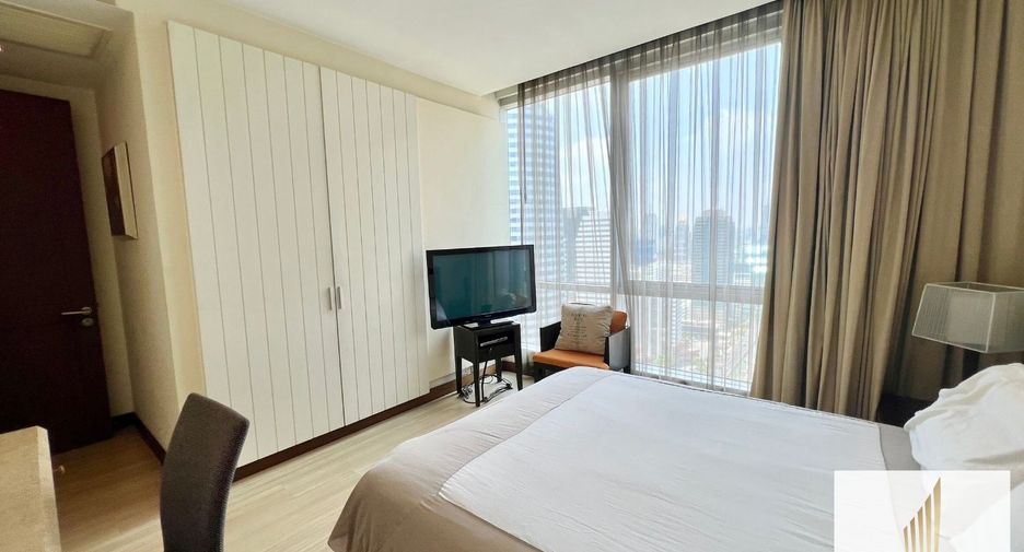 For rent 3 Beds condo in Sathon, Bangkok