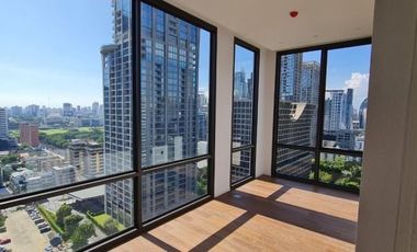 Wohnung zur Miete mit 2 Zimmer in Pathum Wan, Bangkok