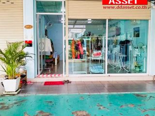 For sale 4 bed retail Space in Khlong Sam Wa, Bangkok
