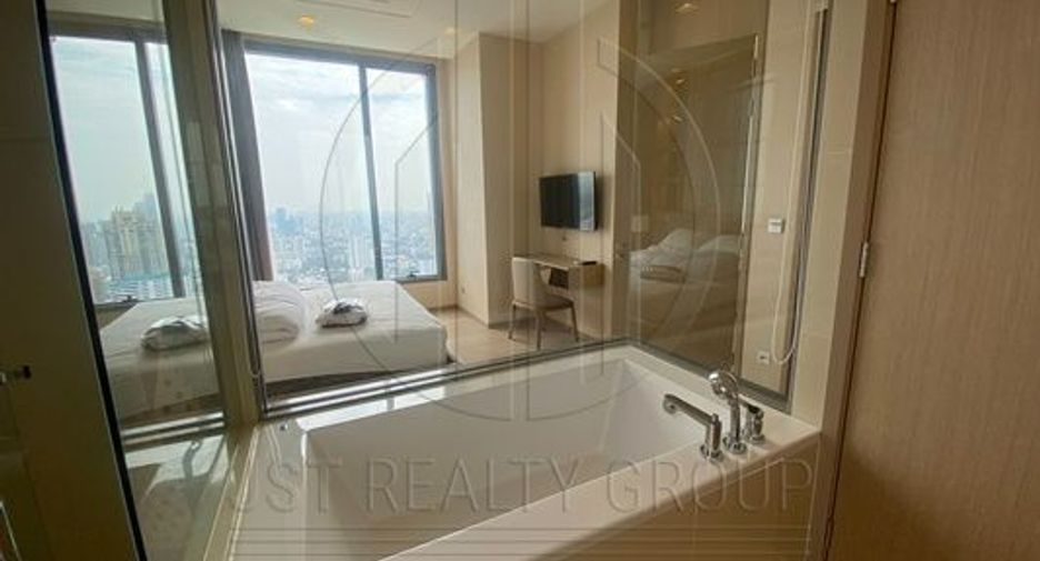For sale 4 bedrooms house in Suan Luang, Bangkok