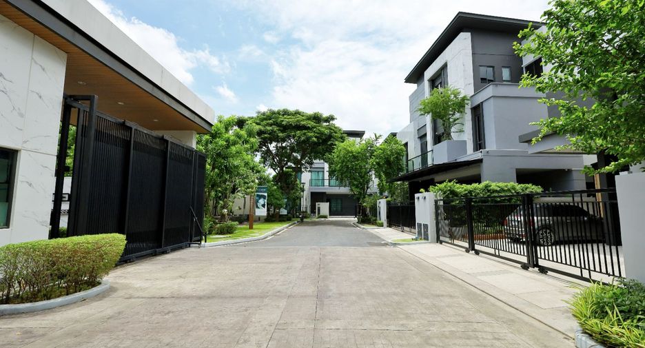 Casa en alquiler de 3 habitaciones en Wang Thonglang, Bangkok