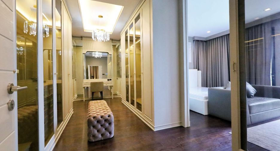 Casa en alquiler de 3 habitaciones en Wang Thonglang, Bangkok