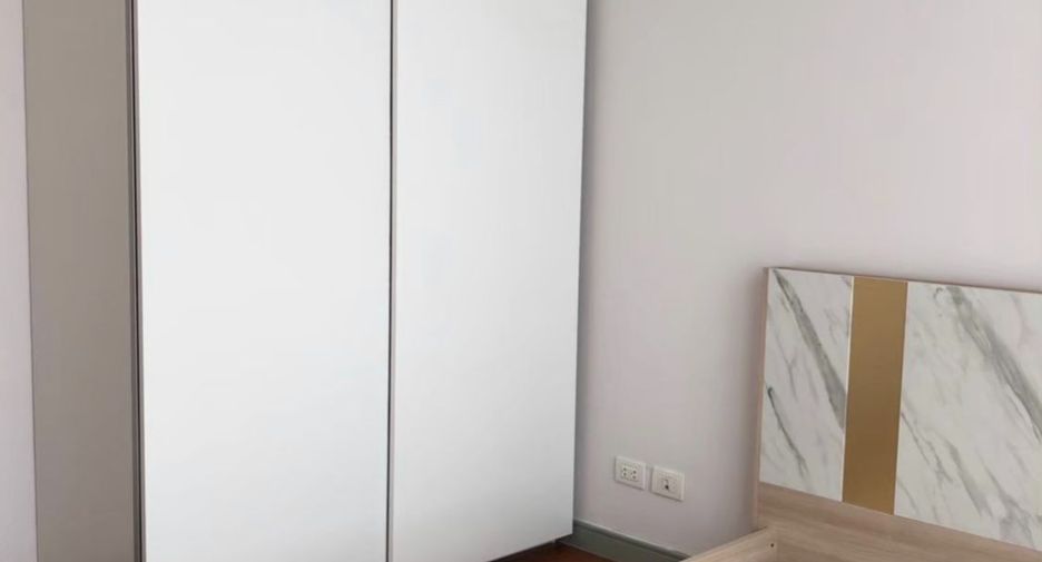 For sale 2 bedrooms condo in Khlong Toei, Bangkok