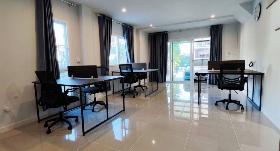 For rent 6 bed office in Mueang Chiang Mai, Chiang Mai