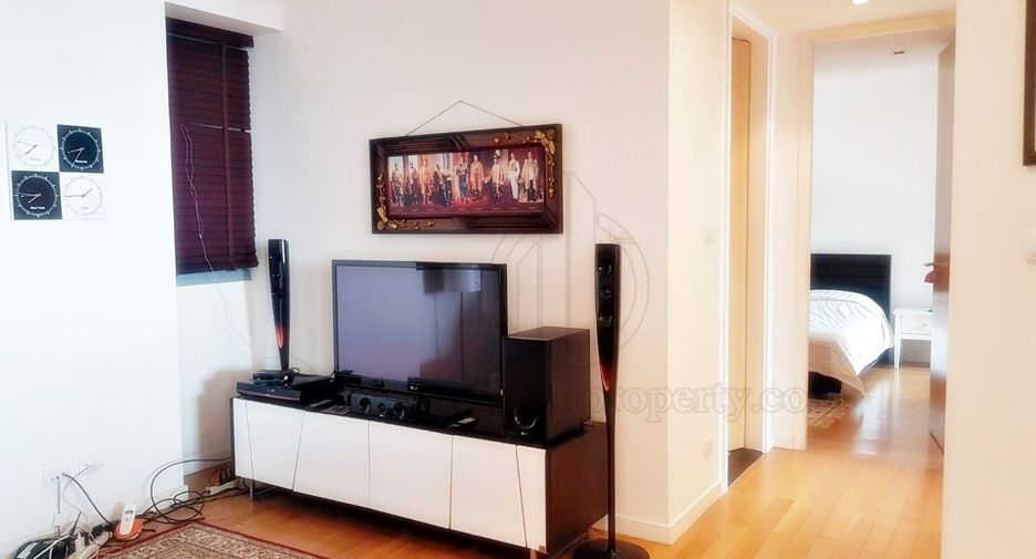 Condo en venta de 2 habitaciones en Yan Nawa, Bangkok
