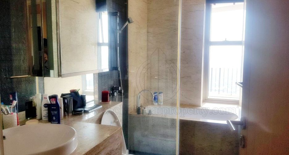 Condo en venta de 2 habitaciones en Yan Nawa, Bangkok