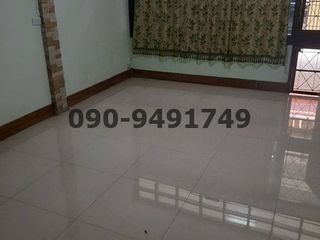 For rent 3 bed townhouse in Khlong Luang, Pathum Thani