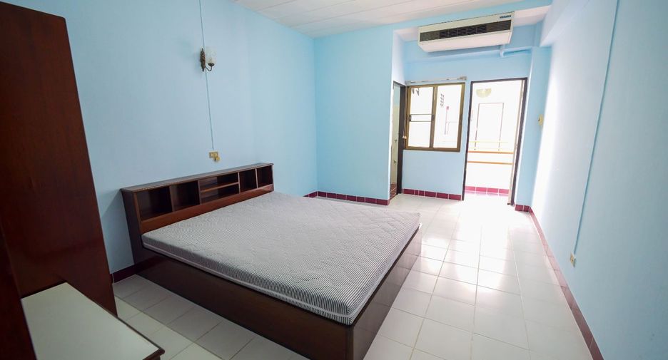For sale 385 bed apartment in Din Daeng, Bangkok