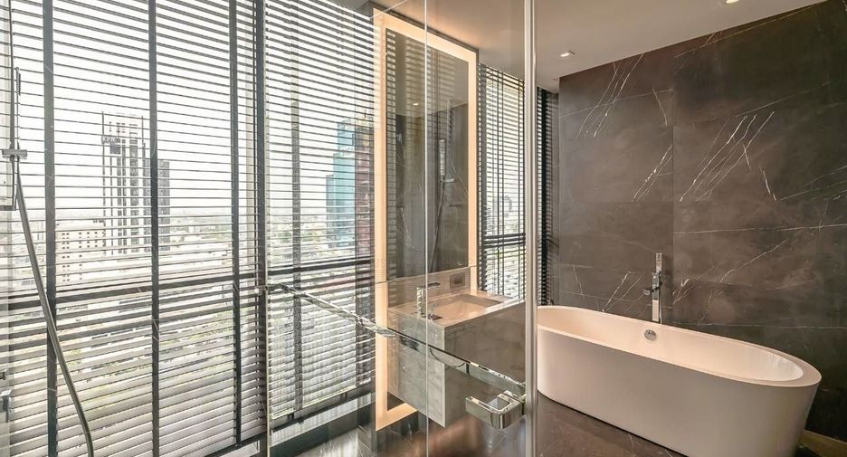 Condo en alquiler de 2 habitaciones en Watthana, Bangkok