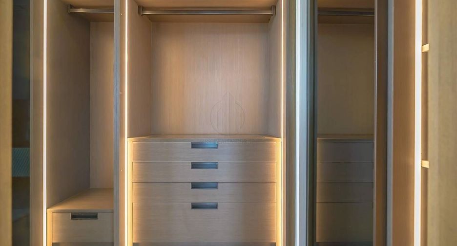 Condo en alquiler de 2 habitaciones en Watthana, Bangkok
