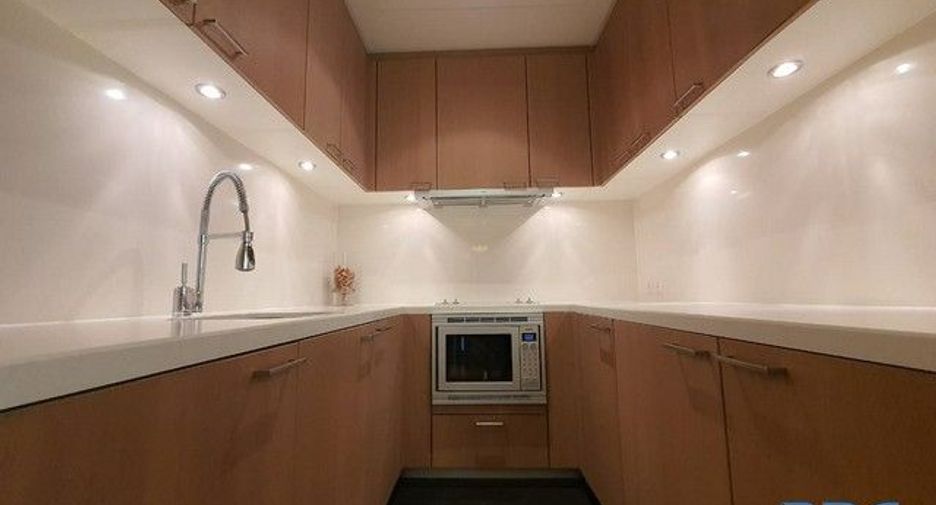 For rent 2 bedrooms condo in Sathon, Bangkok