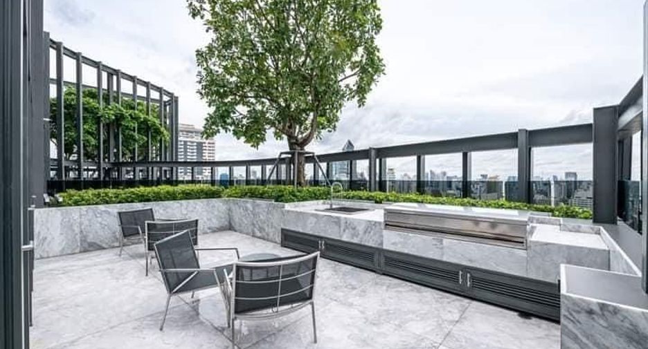 Condo en alquiler y en venta de 1 habitaciones en Khlong Toei, Bangkok