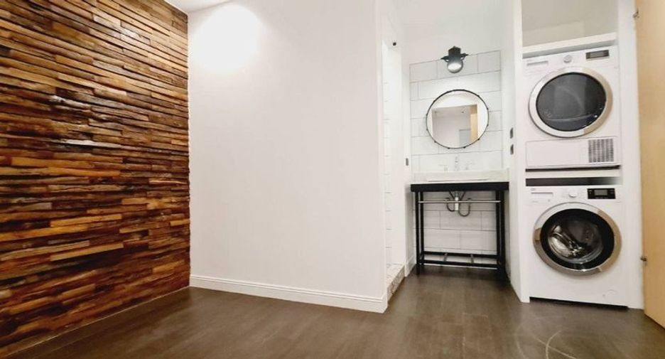 For rent 4 bedrooms condo in Watthana, Bangkok