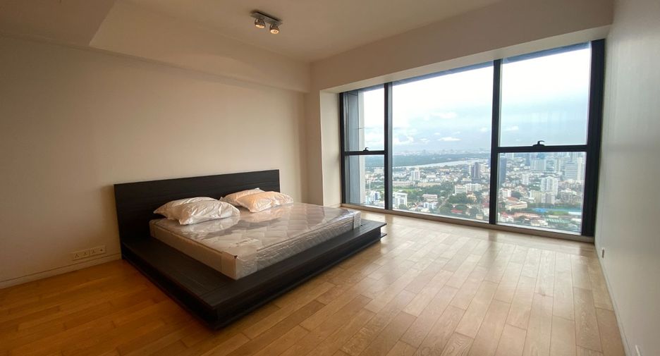 À louer 3 chambres condo à Sathon, Bangkok
