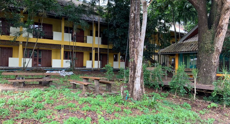 For sale 22 bed hotel in Mueang Mae Hong Son, Mae Hong Son