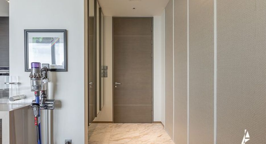 For rent そして for sale 2 ベッドルーム condo in Sathon, Bangkok