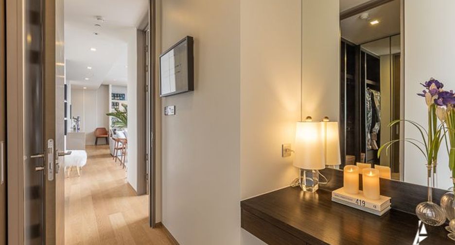 For rent そして for sale 2 ベッドルーム condo in Sathon, Bangkok