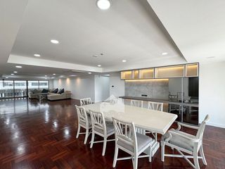 For rent 3 bed apartment in Watthana, Bangkok