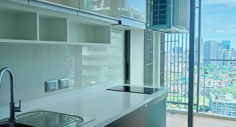 For rent and for sale 3 bedrooms condo in Watthana, Bangkok