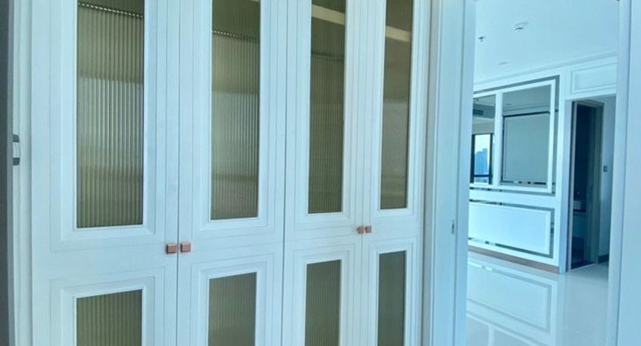 For rent and for sale 3 bedrooms condo in Watthana, Bangkok