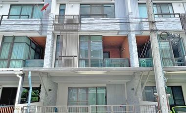 For rent 3 bedrooms condo in Bang Phli, Samut Prakan