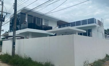 For sale 3 bedrooms villa in Ko Samui, Surat Thani