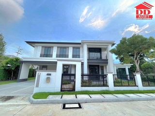 For rent そして for sale 5 Beds house in Mueang Pathum Thani, Pathum Thani