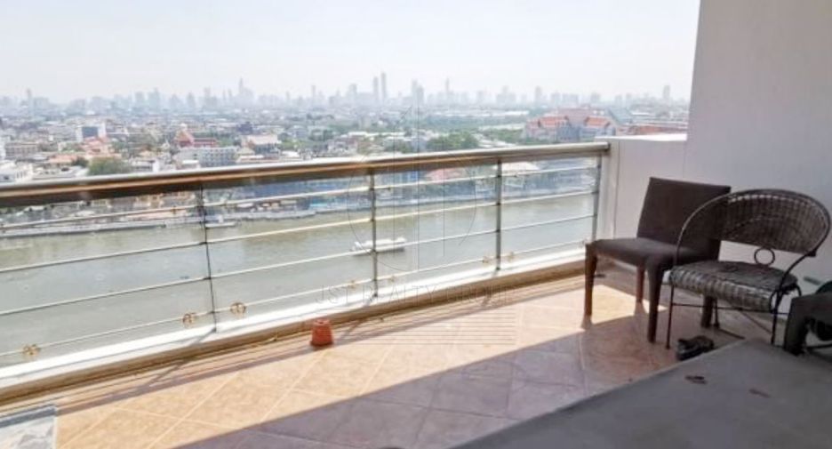 For rent 2 bedrooms condo in Phra Nakhon, Bangkok