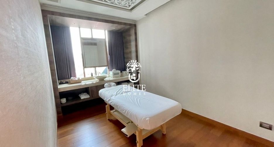 For rent and for sale 2 bedrooms condo in Pathum Wan, Bangkok