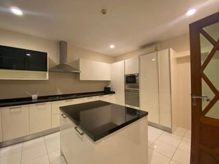 For rent 4 ベッドルーム house in Khlong Toei, Bangkok
