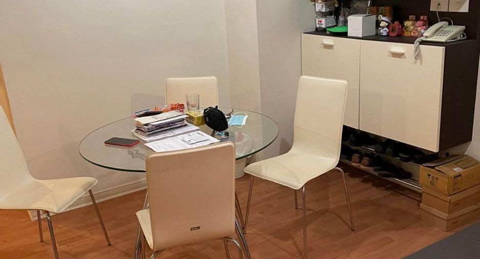For sale 2 bedrooms condo in Huai Khwang, Bangkok