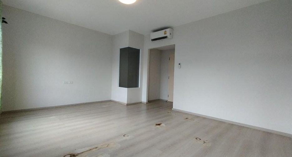 For sale 2 bedrooms townhouse in Mueang Samut Prakan, Samut Prakan