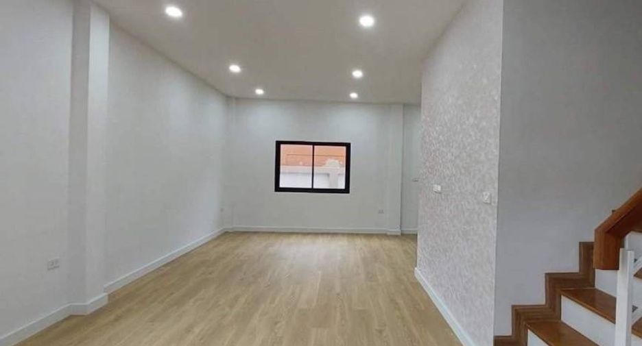 For sale 3 bedrooms townhouse in Mueang Nakhon Sawan, Nakhon Sawan