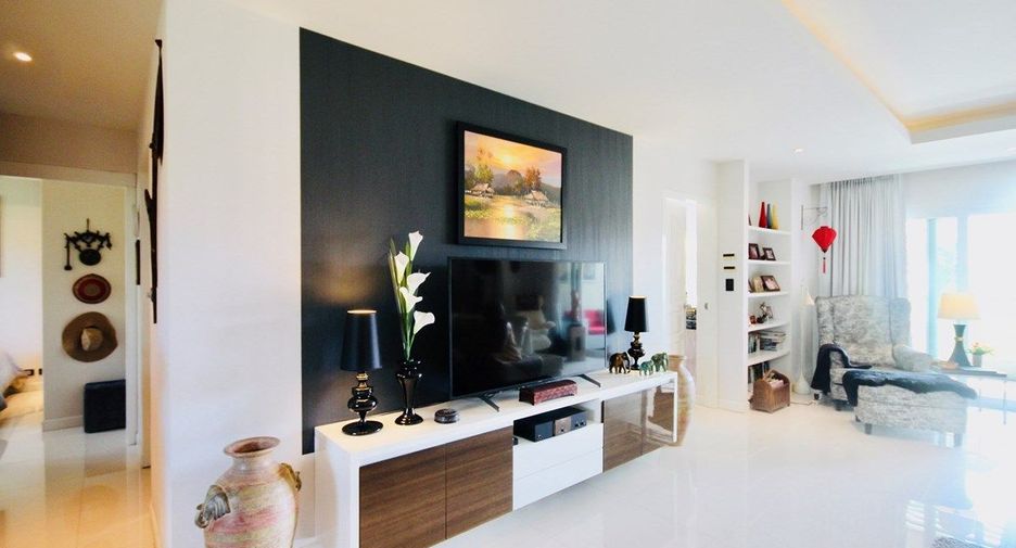 For sale 2 bedrooms condo in Bang Lamung, Chonburi