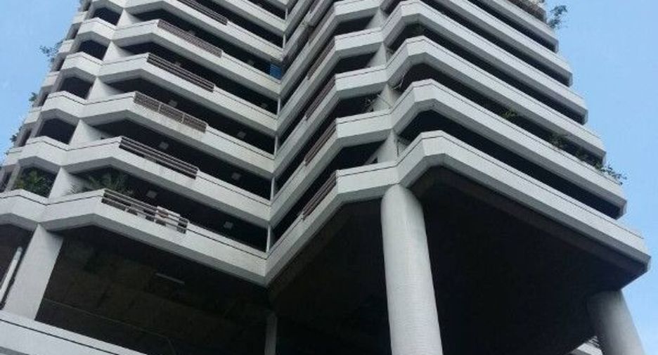 Продажа 3 спальни кондо в Щаттхана, Бангкок