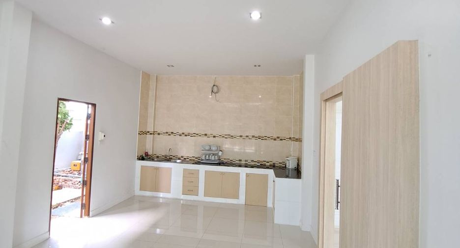 For sale 4 bedrooms house in Hat Yai, Songkhla