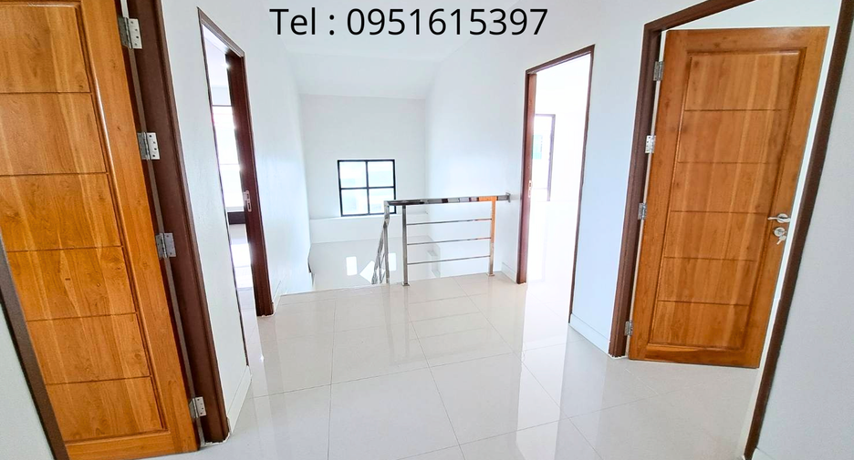 For sale 4 bedrooms house in Hat Yai, Songkhla
