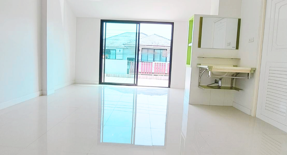 For sale 4 bedrooms house in Hat Yai, Songkhla