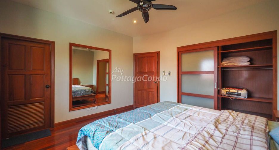 For sale 3 bedrooms condo in Bang Lamung, Chonburi