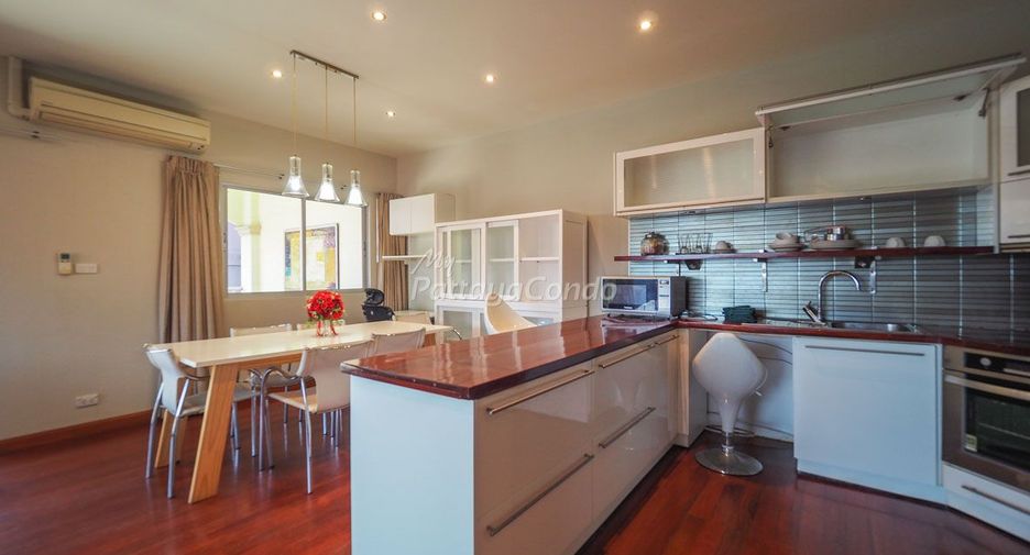 For sale 3 bedrooms condo in Bang Lamung, Chonburi