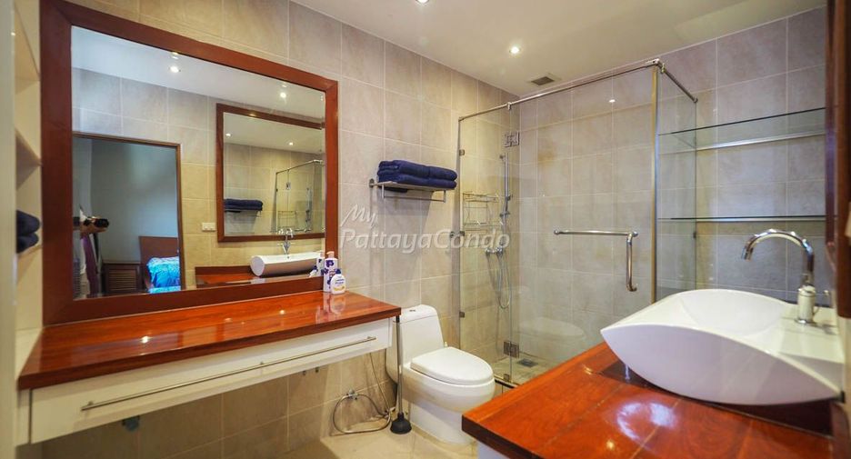 For sale 3 bedrooms condo in Bang Lamung, Chonburi