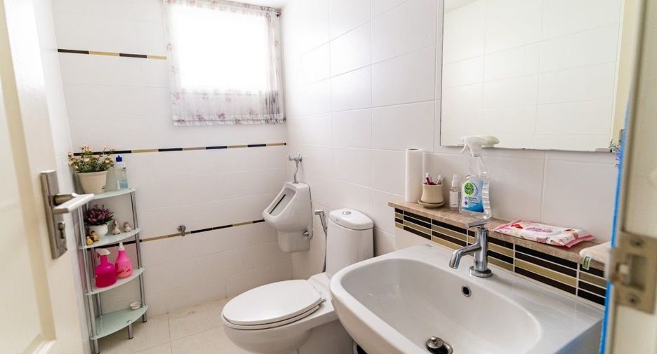 For sale 3 bedrooms house in Mueang Chiang Mai, Chiang Mai