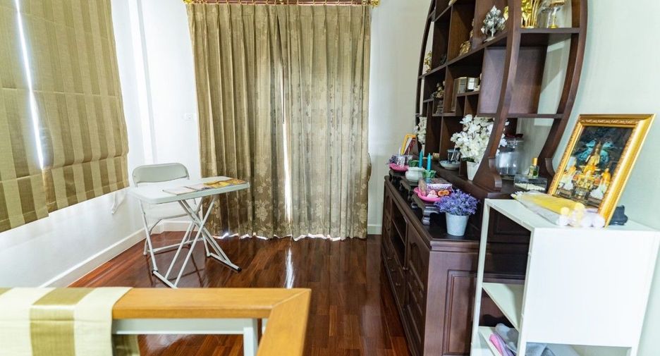 For sale 3 bedrooms house in Mueang Chiang Mai, Chiang Mai