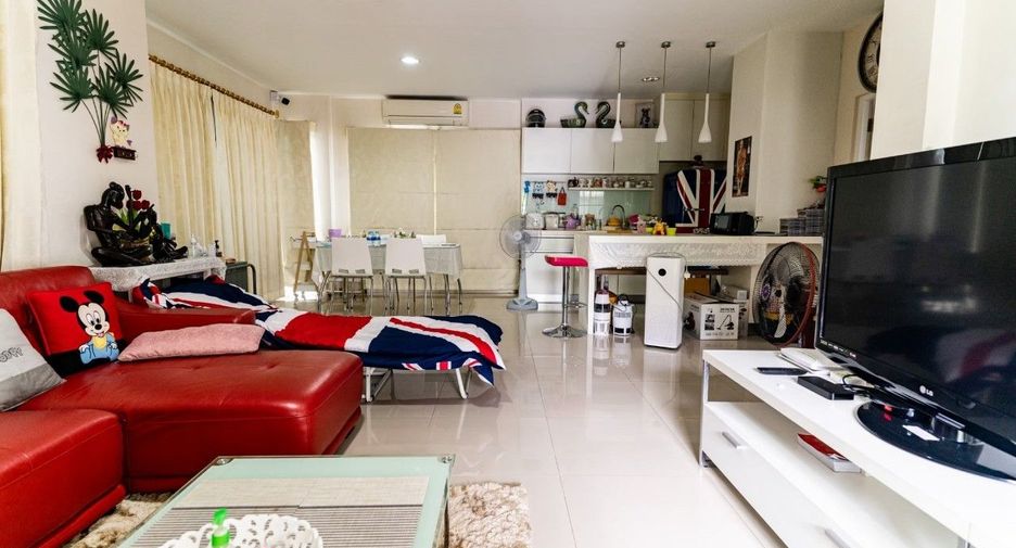 For sale 3 bedrooms house in Mueang Chiang Mai, Chiang Mai
